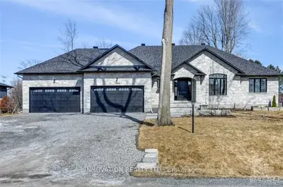 7000 STILL MEADOW Way, Greely - Metcalfe - Osgoode - Vernon and Area, ON K4P 0C9