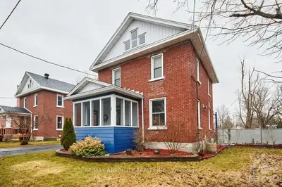 109 KING Street, North Dundas, ON K0C 1H0