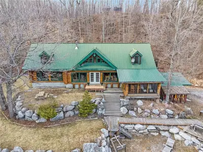 230 BOLTON CREEK Lane, Lanark Highlands, ON K0H 2B0