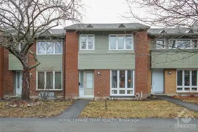 21 MIDLAND Crescent 19, South of Baseline to Knoxdale, ON K2H 8P6