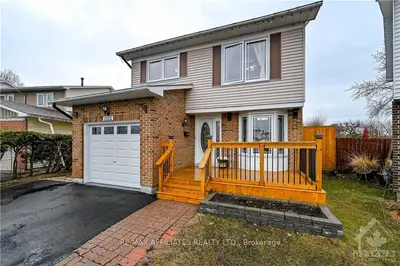 1112 MOSELLE Crescent, Orleans - Convent Glen and Area, ON K1C 2T2