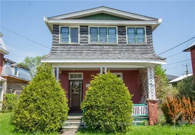 4 CRAWFORD Street, Whitewater Region, ON K0J 1K0