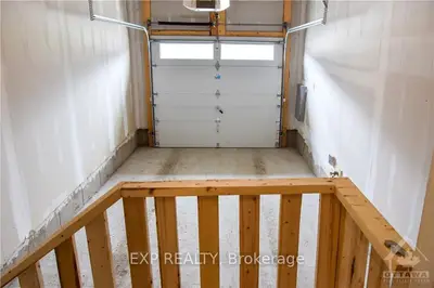 884 Solarium Avenue, Blossom Park - Airport And Area, On K4m 1b2