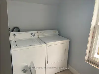 11 Carleton Street, Rideau Lakes, On K0g 1p0