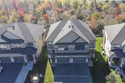 112 Porter Street, Stittsville - Munster - Richmond, On K2s 1s8