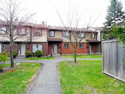48 Medhurst Drive D, Tanglewood - Grenfell Glen - Pineglen, On K2g 4v2