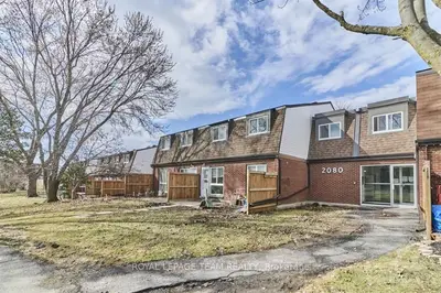 2080 OGILVIE Road 5K, Beacon Hill North - South and Area, ON K1J 7N8