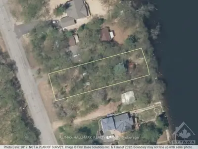 226 BAYVIEW Drive, Constance Bay - Dunrobin - Kilmaurs - Woodlawn, ON K0A 3M0