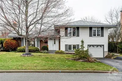 23 COSTELLO Avenue, South of Baseline to Knoxdale, ON K2H 7C3