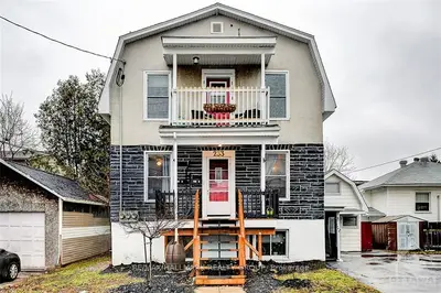 233 HECTOR-HOTTE Way, Vanier and Kingsview Park, ON K1L 7Y4