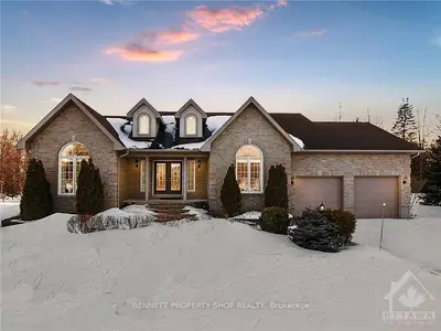 6940 SOUTH VILLAGE Drive, Greely - Metcalfe - Osgoode - Vernon and Area, ON K4P 0A3