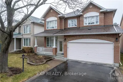 7 NORTHGATE Street, South of Baseline to Knoxdale, ON K2G 6C7