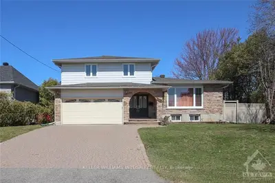 1379 EMERALD GATE Avenue, Blossom Park - Airport and Area, ON K1T 1C6
