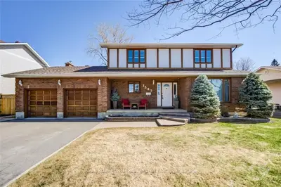2387 PAGE Road, Orleans - Convent Glen and Area, ON K1W 1H2