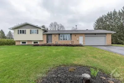 2626 MANDOR Crescent, Greely - Metcalfe - Osgoode - Vernon and Area, ON K0A 2P0