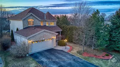 10 KITTIWAKE Drive, Stittsville - Munster - Richmond, ON K2S 1Z5