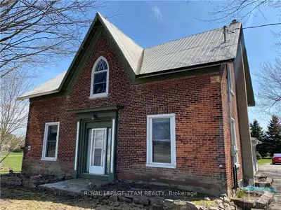 1593 County 2 Road, Front of Yonge, ON K0E 1R0