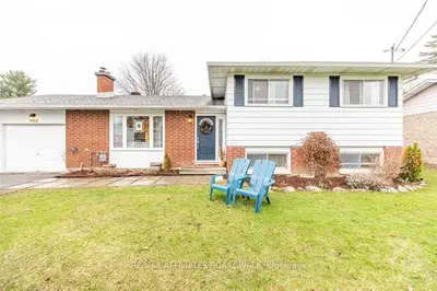 102 LENNOX Street, Stittsville - Munster - Richmond, ON K0A 2Z0