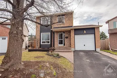 223 PARK GROVE Drive, Orleans - Cumberland and Area, ON K1E 2S9