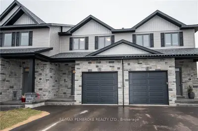 75 CHAD Street, Petawawa, ON K8H 0G9
