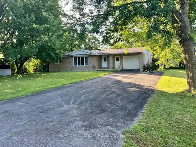 14 CONCESSION Street W, North Stormont, ON K0A 1R0