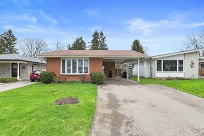 Detached in Guelph