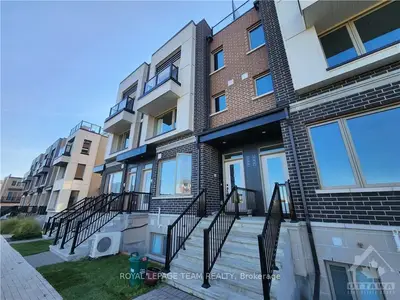 507 OZAWA, Manor Park - Cardinal Glen and Area, ON K1K 4Z8