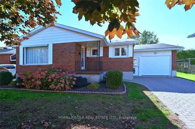 27 Alexander Street, Brockville, On K6v 4n2