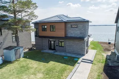 6856 WILLOW BAY Road, South Glengarry, ON K6H 5R5
