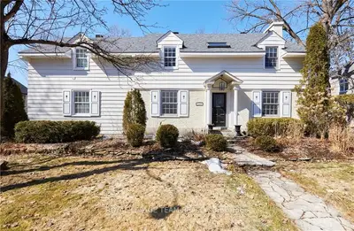 129 HOWICK Street, Rockcliffe Park, ON K1M 0G9