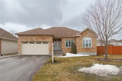 41 WILDERNESS Way, Stittsville - Munster - Richmond, ON K2S 2E3