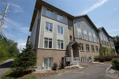 314 EVEREST H, Elmvale Acres and Area, ON K1G 4E3