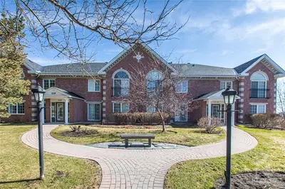 151 ROBSON Court 2A, Kanata, ON K2K 2W1