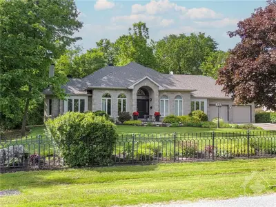 6513 WHEATFIELD Crescent, Greely - Metcalfe - Osgoode - Vernon and Area, ON K4P 1E9