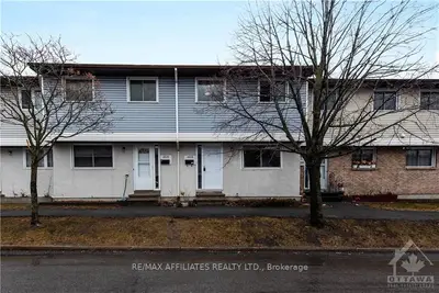 4818 HENDON Way, Cyrville - Carson Grove - Pineview, ON K1J 8T1