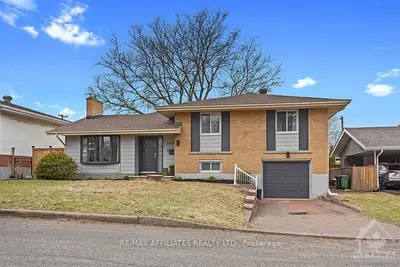 2660 Ulster Crescent, Billings Bridge - Riverside Park And Area, On K1v 8j6