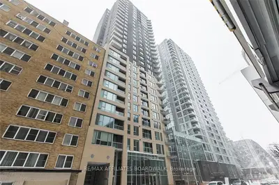 40 NEPEAN Street 2401, Ottawa Centre, ON K2P 0X5