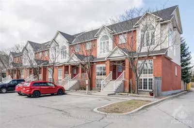 135 GATESTONE, Beacon Hill North - South and Area, ON K1J 1K5