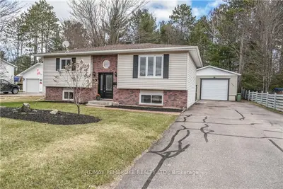 130 SCHWANZ Road, Petawawa, ON K8H 1Y5