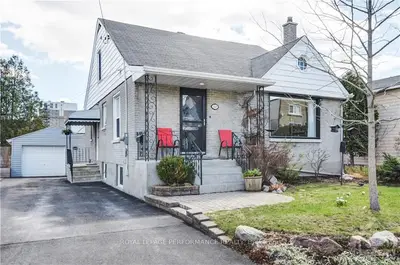 148 COLUMBUS Avenue, Overbrook - Castleheights and Area, ON K1K 1R1