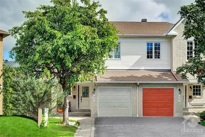52 DEERCHASE Court, Kanata, ON K2M 2R1