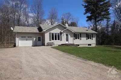 818 MILTON STEWART Avenue, McNab/Braeside, ON K7S 0E1