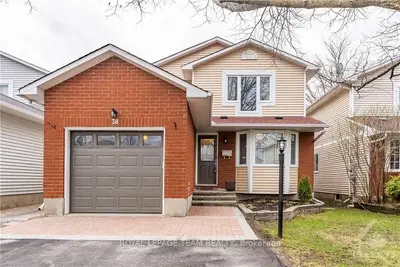38 SAVAGE Drive, Stittsville - Munster - Richmond, ON K2S 1H4