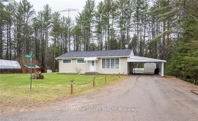 34584 HIGHWAY 17, Laurentian Hills, ON K0J 1P0