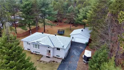 313 CARLA Street, Petawawa, ON K8H 3N2