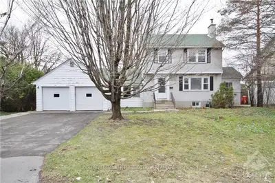 902 HARE Avenue, McKellar Heights - Glabar Park and Area, ON K2A 3J4