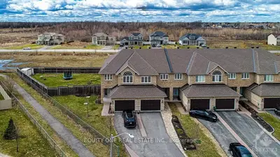 6838 BREANNA CARDILL Street, Greely - Metcalfe - Osgoode - Vernon and Area, ON K4P 0C1
