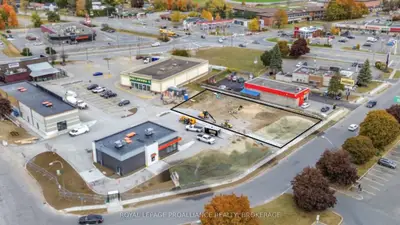 3027 Parkedale Avenue, Brockville, ON K6V 3G7