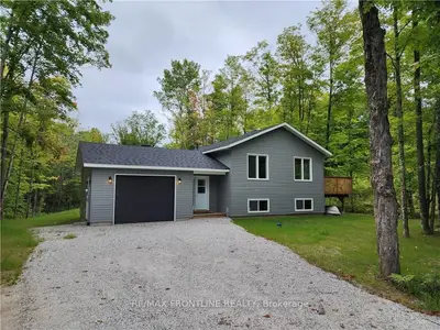 176 MAPLE Street, Lanark Highlands, ON K0G 1M0