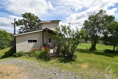 641 ZEALAND Road, Tay Valley, ON K0H 2B0